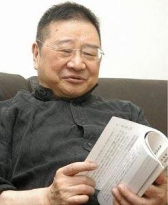 《天龙八部》乔峰出场时的背景音乐是什么？