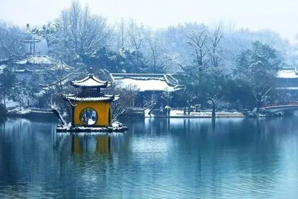 春天下雪的诗句 古诗