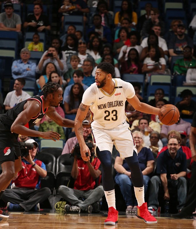 开拓者队客场107比103险胜鹈鹕队了吗？