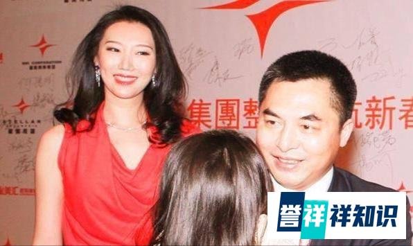 国人眼里的覃辉，在“漂亮国”夞崴了!