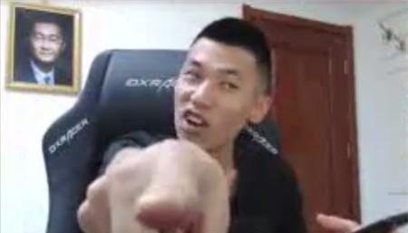 旭旭宝宝：保安逆袭成为亿万富豪的男人！