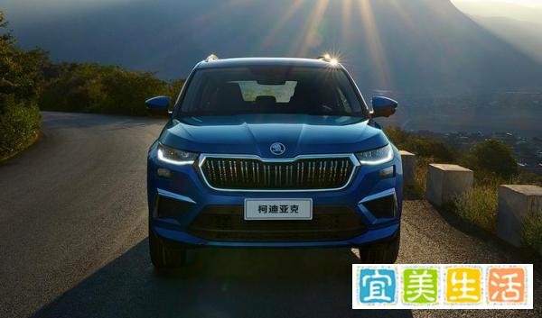 游客打包242碗柳州螺蛳粉，开车7小时带回广东！