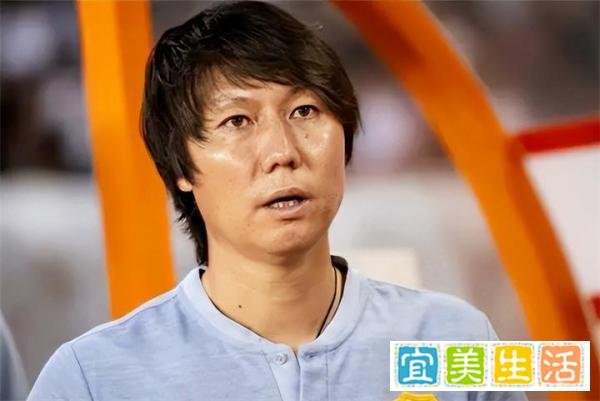 又有两人被抓，李铁现状曝光：住六人间，每天劳动值班2小时