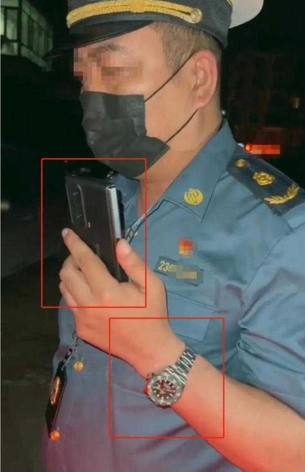 公职人员戴14万劳力士被举报,纪委介入!
