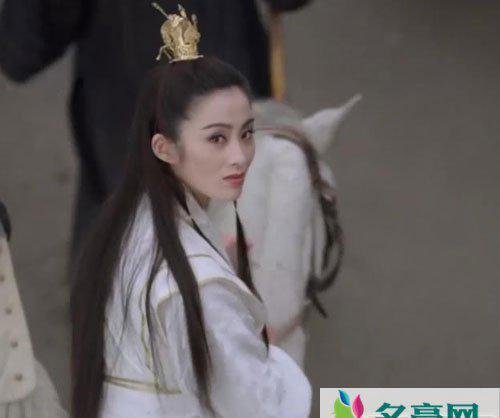 昔日女神张敏低调复出 称想简单回来