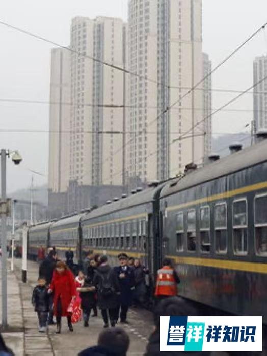 K292次列车被困，暖心提供免费餐食饮水