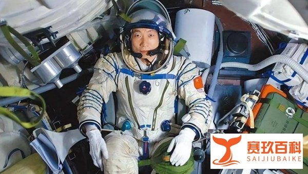 神十七航天员返航时间确定,王亚平或无缘神十八,飞船必备能量餐