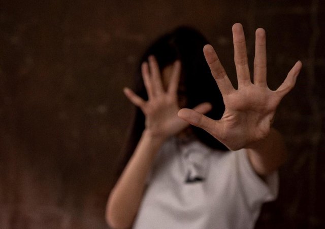 因为50块钱，花店老板冲动杀人，一个家庭因此破碎，为何会发生这种悲剧？