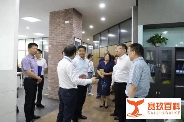 浙江省商务厅党组书记、厅长盛秋平一行莅临贸点点调研