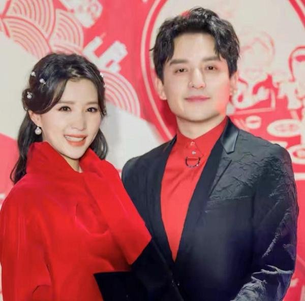 主持人张杨果而二胎产子，与丈夫曾出演《杉杉来了》张翰妹妹妹夫