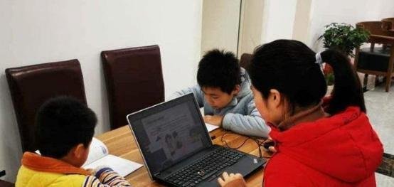 俞敏洪鼓励家长多生娃“有四五个孩子会更好!”