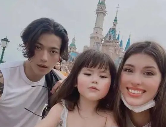 仲尼和卡琳娜是真的结婚了吗？