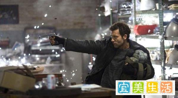 女神莫妮卡·贝鲁奇不止有西西里的美丽传说，这部爽片你看过吗？