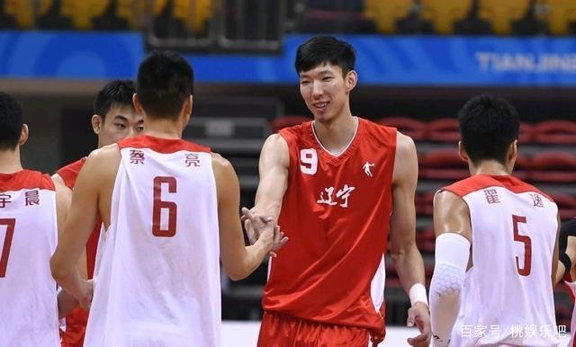 上海男篮正式报价周琦!潜力后卫+巨额转会费,辽宁队会抢人吗?