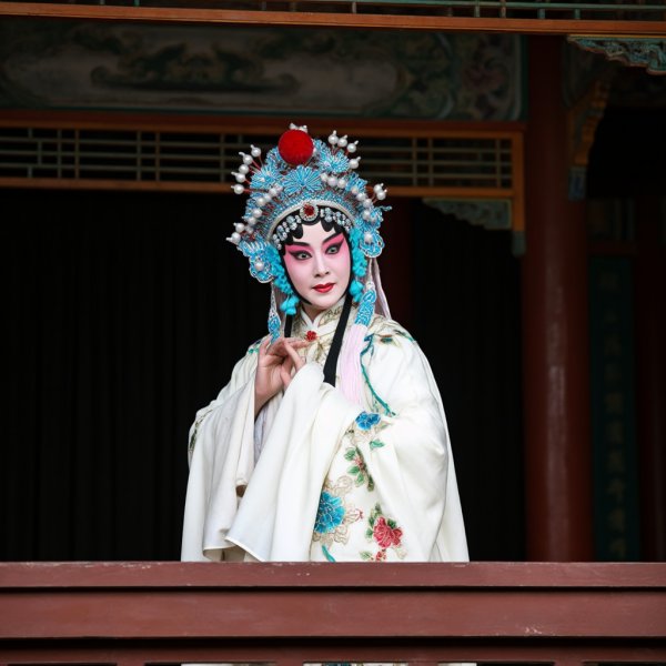 什么是反串演员