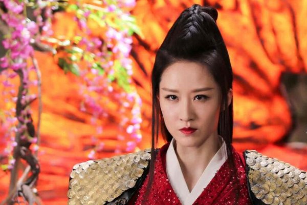枕上书中，魔尊和东华有什么特殊的关系吗？