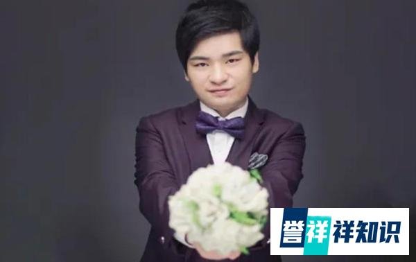 同期出道的dota职业选手，为什么longdd被称龙神而yyf只配叫峰哥