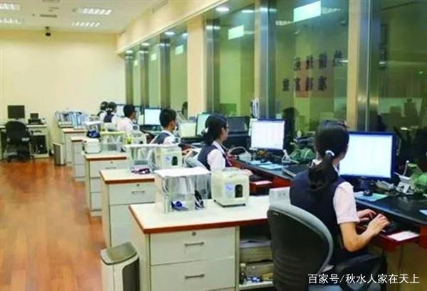 案件回顾：银行职员深夜杀害妻儿，凶案现场惊现骇人血字，后来怎样呢？