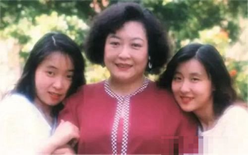 藏健和的两个女儿是反派吗