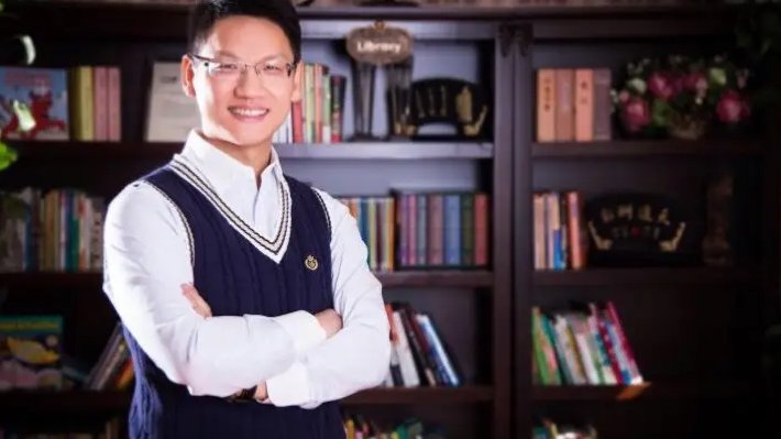 品格教育朱晓平结婚了吗？