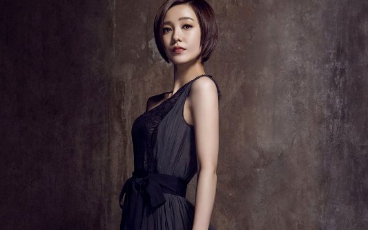 小时代里顾里的家庭背景是什么