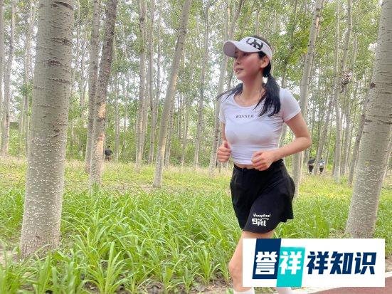 从初春到盛夏6月迎来4次半马 演员齐千郡另一个身份 ----- 实力跑者