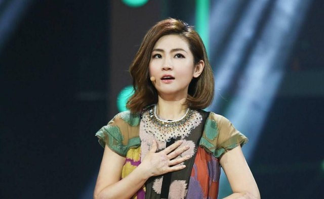 张承中娶了毁容的Selina，为什么又狠心离婚了？