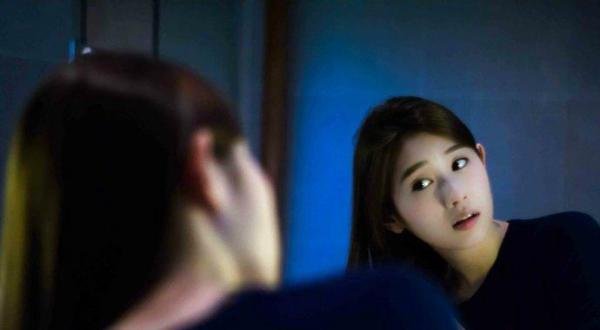 高颜值女主播汤秋儿,曾经是男球迷的福利,现在依然美到冒泡