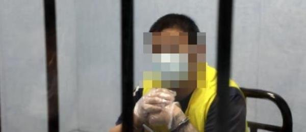 大嫂与小弟在大哥眼皮下偷情，却因索要分手费，被小弟勒死