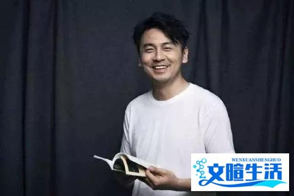 蔡徐坤赴英留学：努力，才是明星的顶级流量