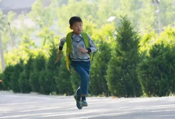 在放学回家的路上你都看到了什么样的景色？