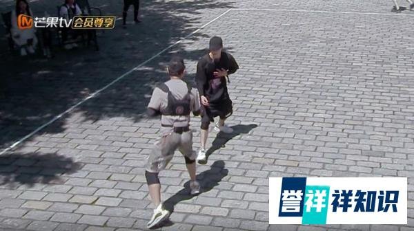 高瀚宇单挑赵文卓受伤：2秒就被ko，连求饶机会都没有