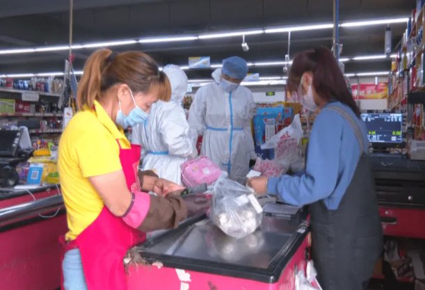 上海回应“倡议做好14天物资储备”，我们从中可以读出哪些信息？