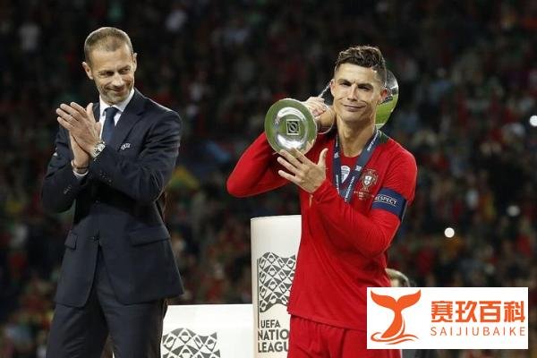 今日图集：永远的罗三岁！CR7 35岁生日快乐