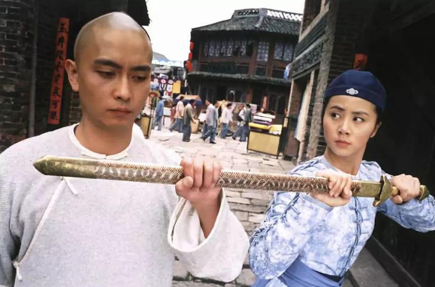 《书剑恩仇录》中，武功排名前六的人，你觉得是谁？