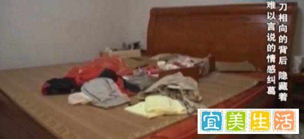 妻子当着丈夫面与别的男人“做那事”，丈夫一怒酿成大错！