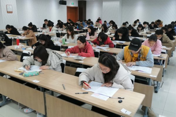 2023年成人高考南宁师范大学各个专业录取分数线
