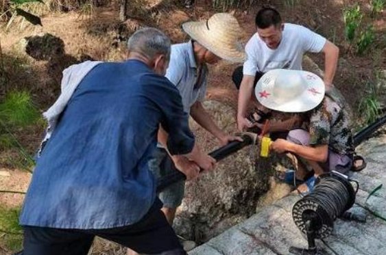 高温致重庆33个区县部分地区土壤轻到重度缺墒,当地采取了哪些应对措施?