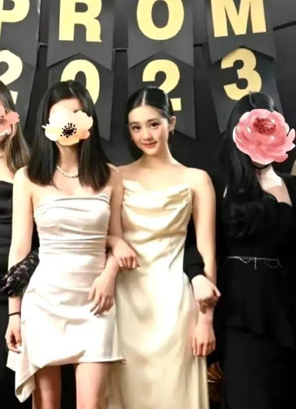 黄磊女儿黄多多，近照曝光惹争议！