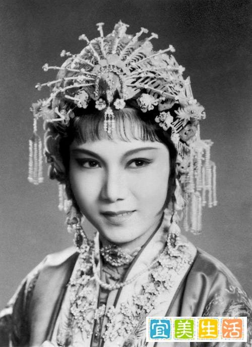 54年前，新凤霞被张少华抄家致残，51年后，后者无悔意反击其子