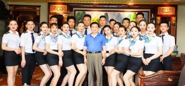文峰负责人称跳迪斯科是为活跃气氛,你如何看待这个说法?