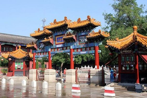 桂殿兰宫前一句