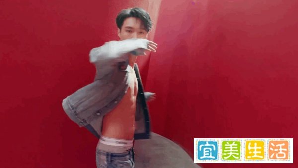 张艺兴CK内衣广告：健康自信，喜欢自己