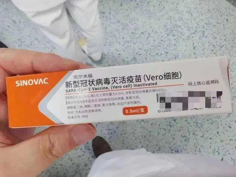 张文宏建议中国人不用焦急打新冠疫苗,这是为什么呢?