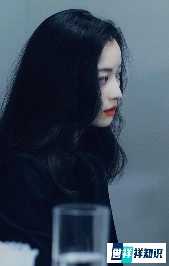 倪妮初中毕业照曝光，五官清秀神似莫小贝？网友：从小美到大