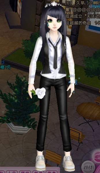 QQ炫舞女生服装求搭配、要漂亮的、我会及时采纳、发型、上衣、下衣、名字发下、或者直接发图也可以、！！