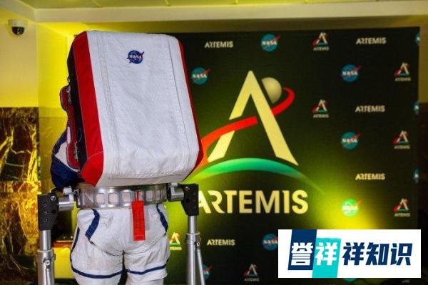 时隔50年，NASA 发布新一代登月宇航服，计划 2024 年重返月球
