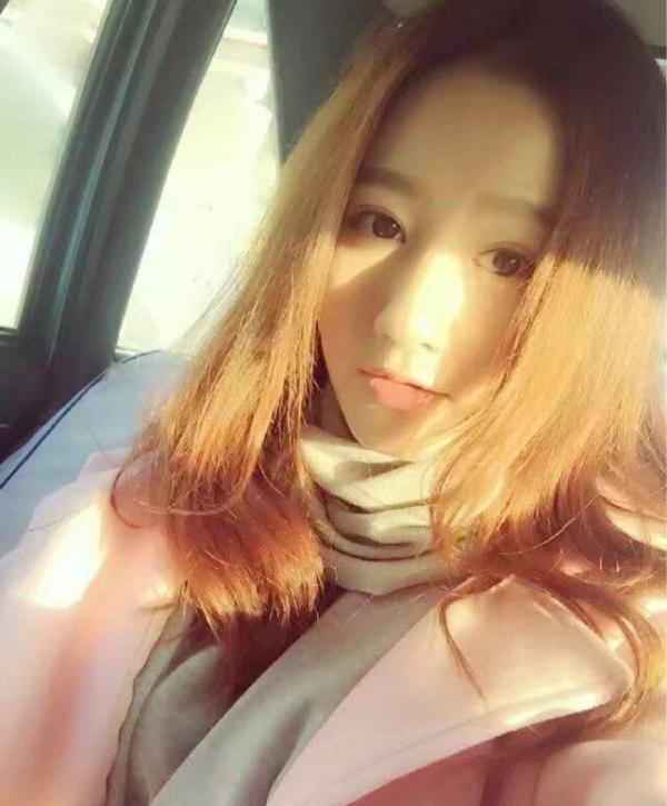 扒皮网红快手魏思美女个人背景
