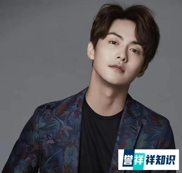 他可能是身世最悲惨的内娱男明星,5岁母亲去世,父亲因欠债远走他乡,17岁辍学打工