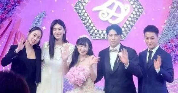 “七匹狼公子”迎娶“特步千金”，福建有钱人终成眷属？